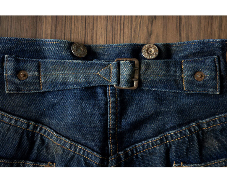 ウエアハウス Dead Stock Blueを501XX炭鉱発掘風に絶賛育成中－手間とヒマ